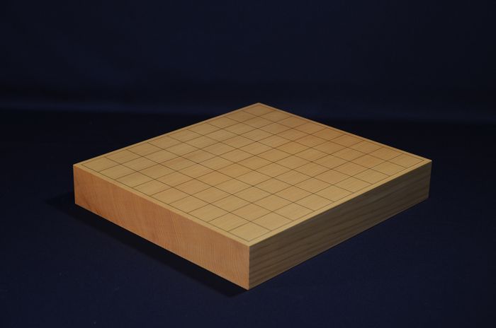 将棋盤 台湾産 桧(ヒノキ) 一寸九分五厘卓上盤