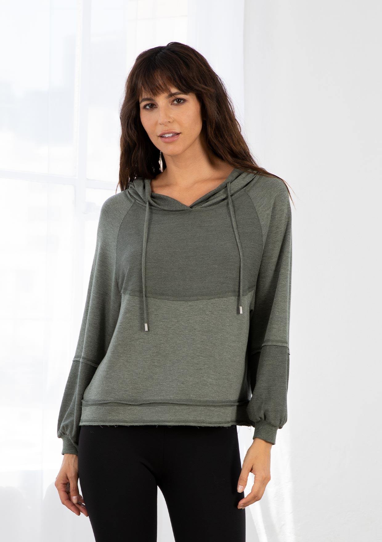 Sporty Exposed Seam Pullover Hoodie | LOVESTITCH