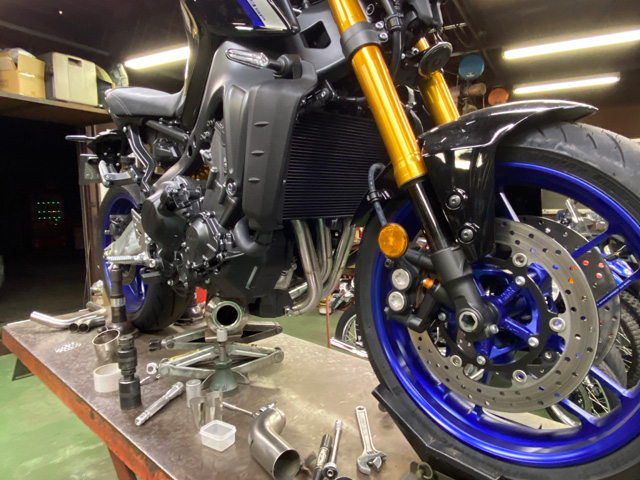 2021~ MT-09/SP TADAOラジエターコアガード シルバー(8BL-RN69J) ｜SP