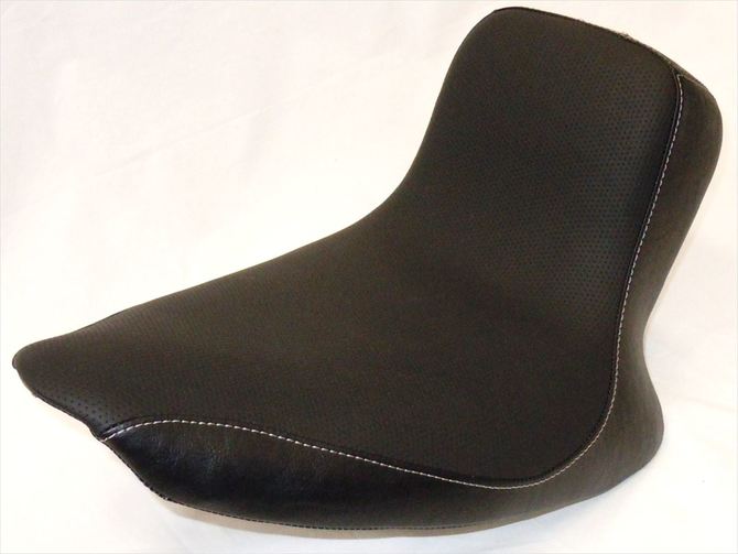 サンダンスのハーレー用カスタムシート | サンダンスのハーレー用