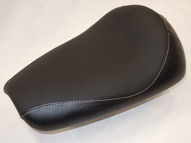 サンダンスのハーレー用カスタムシート | サンダンスのハーレー用