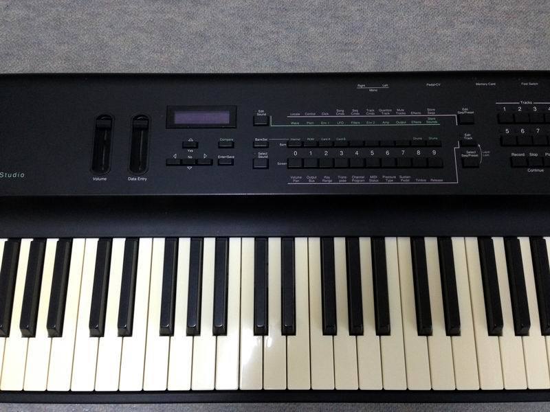 The Ultimate SynthDB | Ensoniq KS32