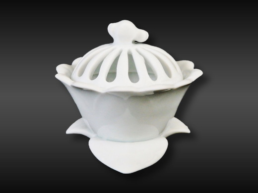 鍋島焼窯元 市川冬山 －作品紹介－ 香炉 白磁