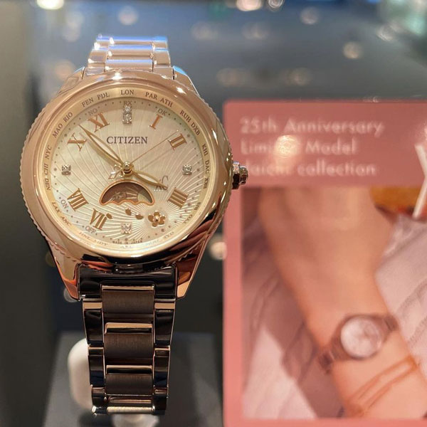 CITIZEN xC（クロスシー）25周年記念限定モデル「EE1006-51W」