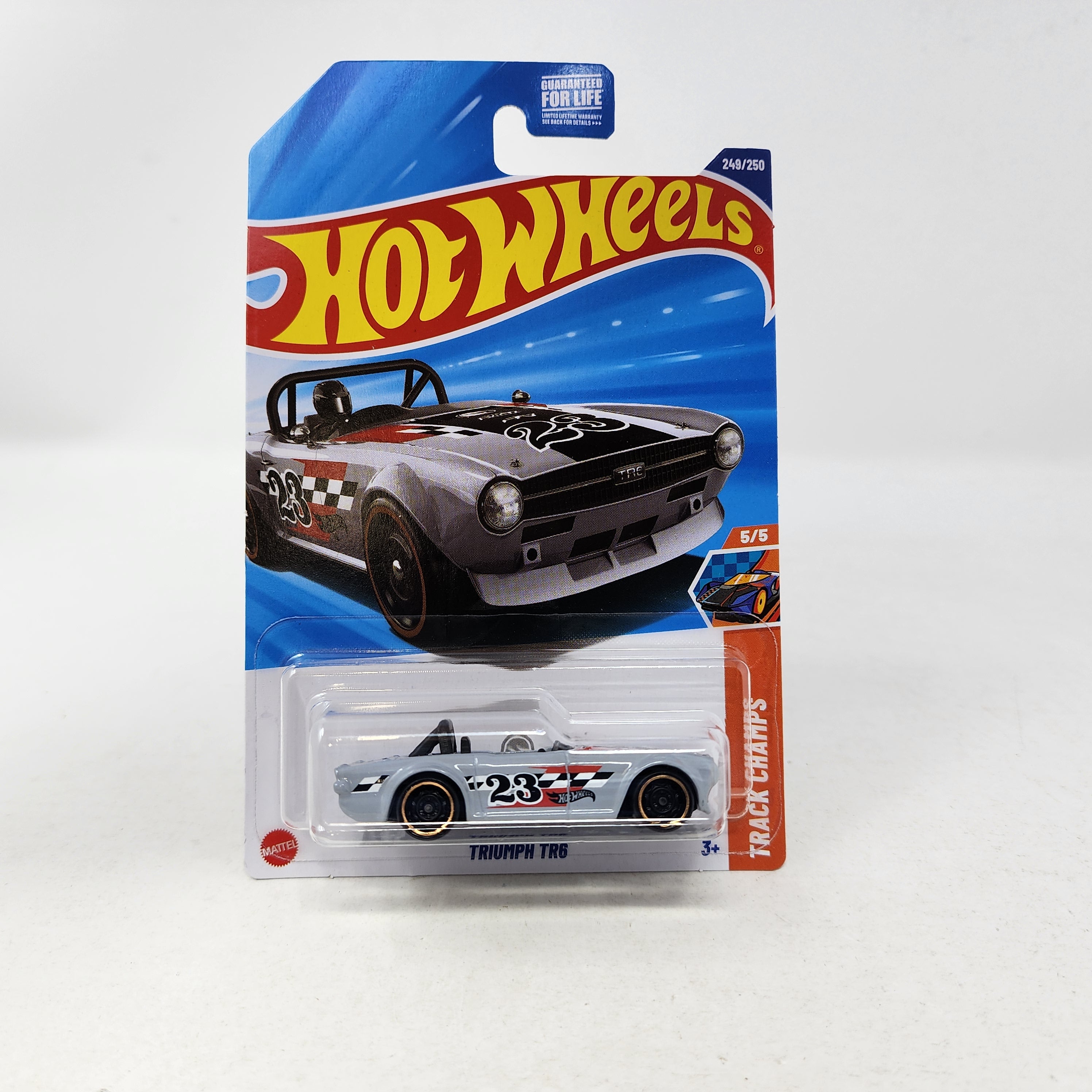 Triumph TR6 #249 * Treasure Hunt * 2025 Hot Wheels NEW! Case Q