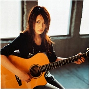 YUIのメインギターについて