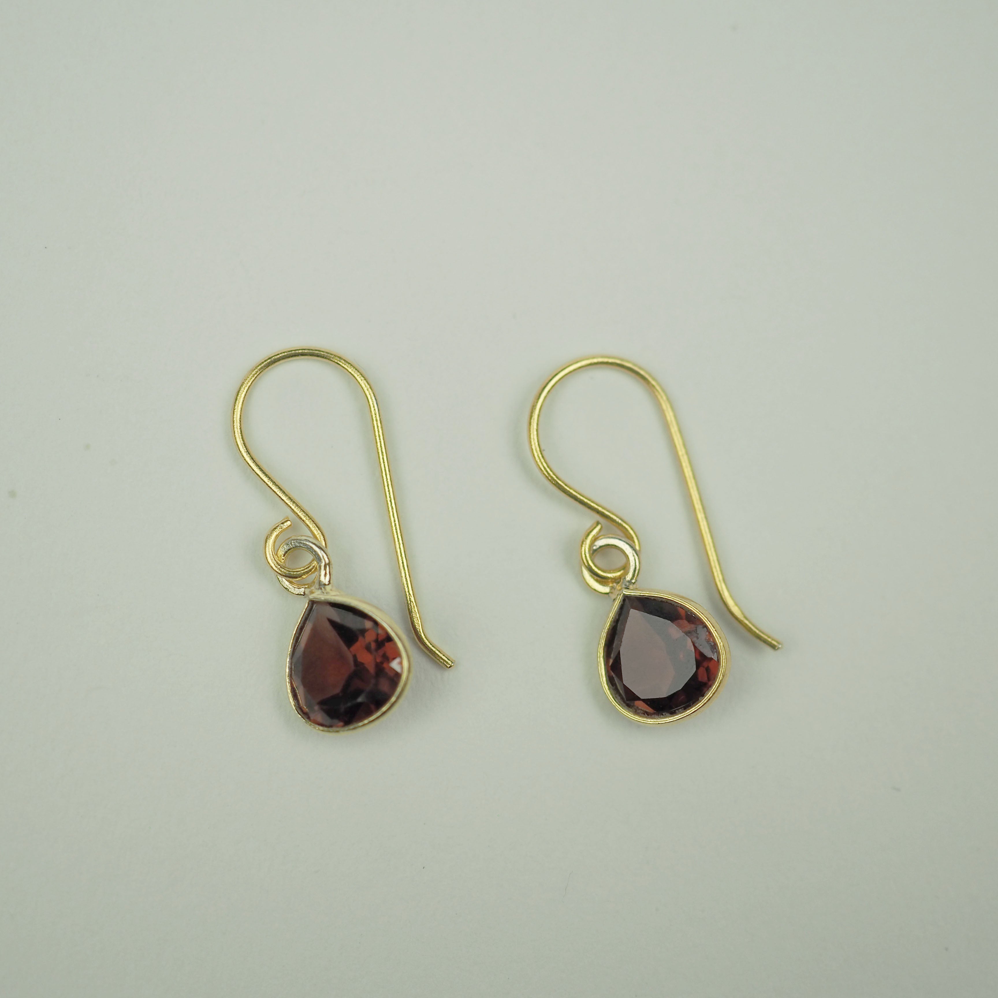 Gold pierce -Marron Garnet- ガーネット ゴールド ピアス – yuzen