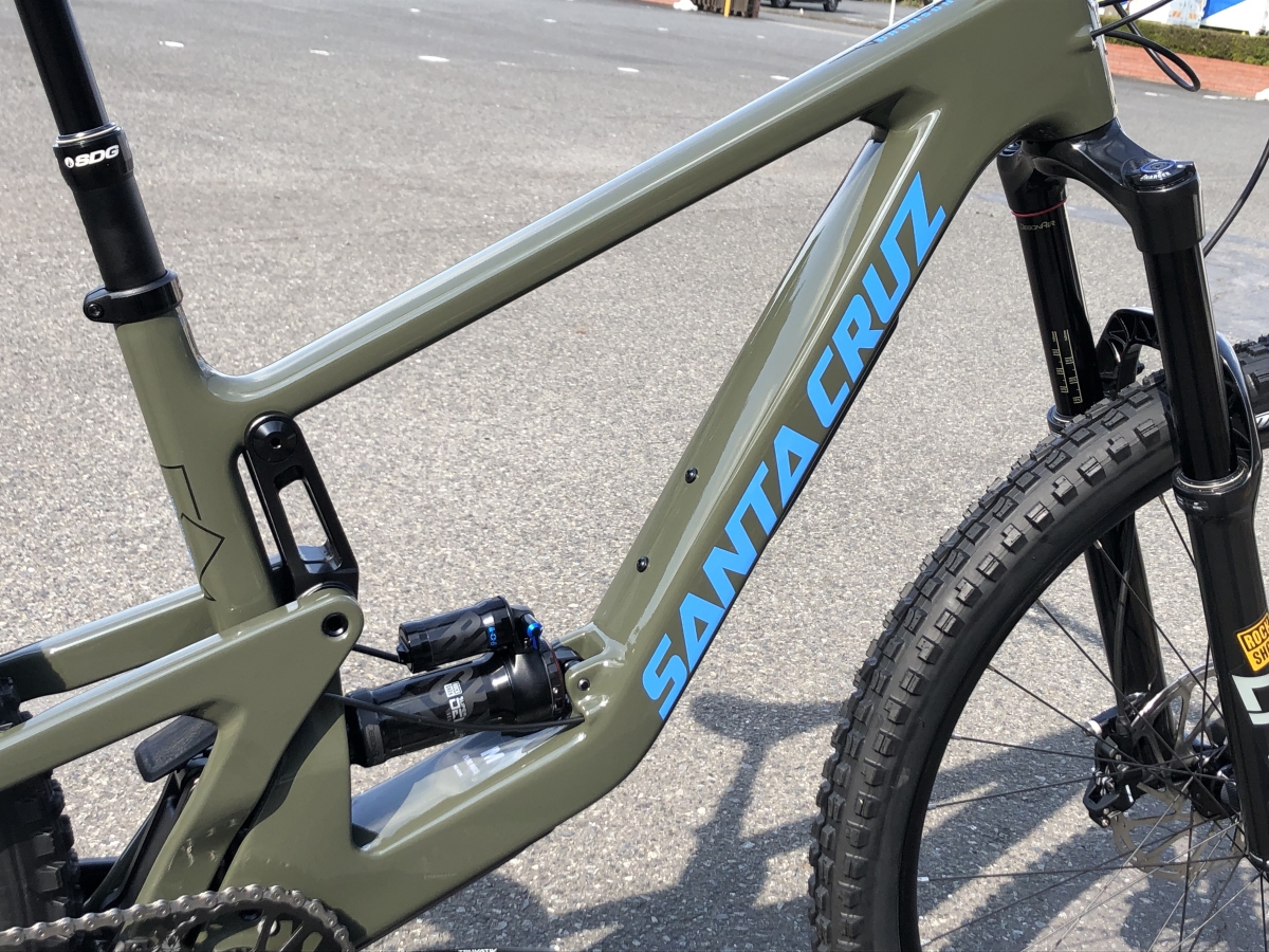 SANTACRUZの『新型BRONSON』前後でホイール径の異なる新型オール