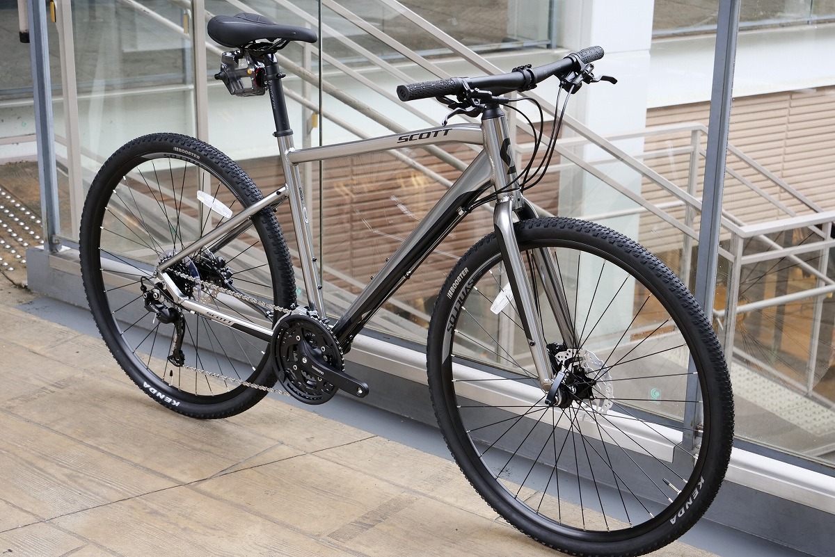 SCOTT】街乗りから砂利道までをカバーするポリッシュシルバーが眩しい