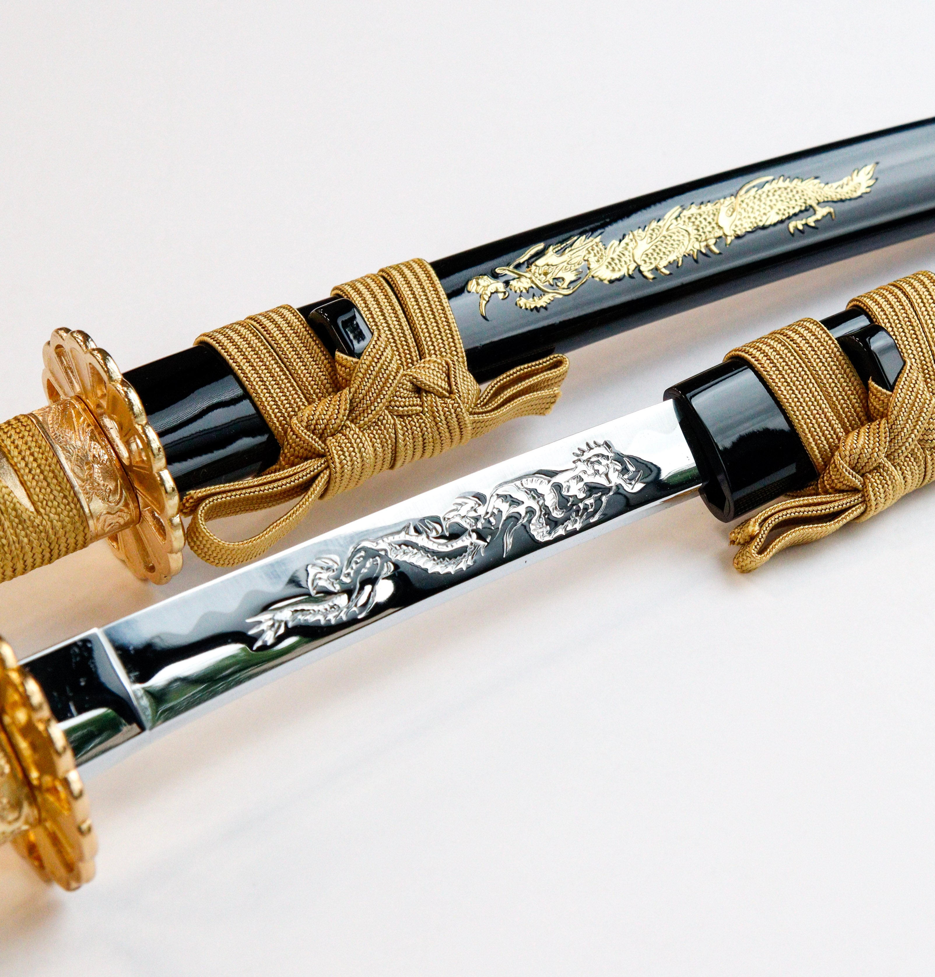 美術刀剣 ミニミニ竜 刀掛台付 – 47 TREASURE