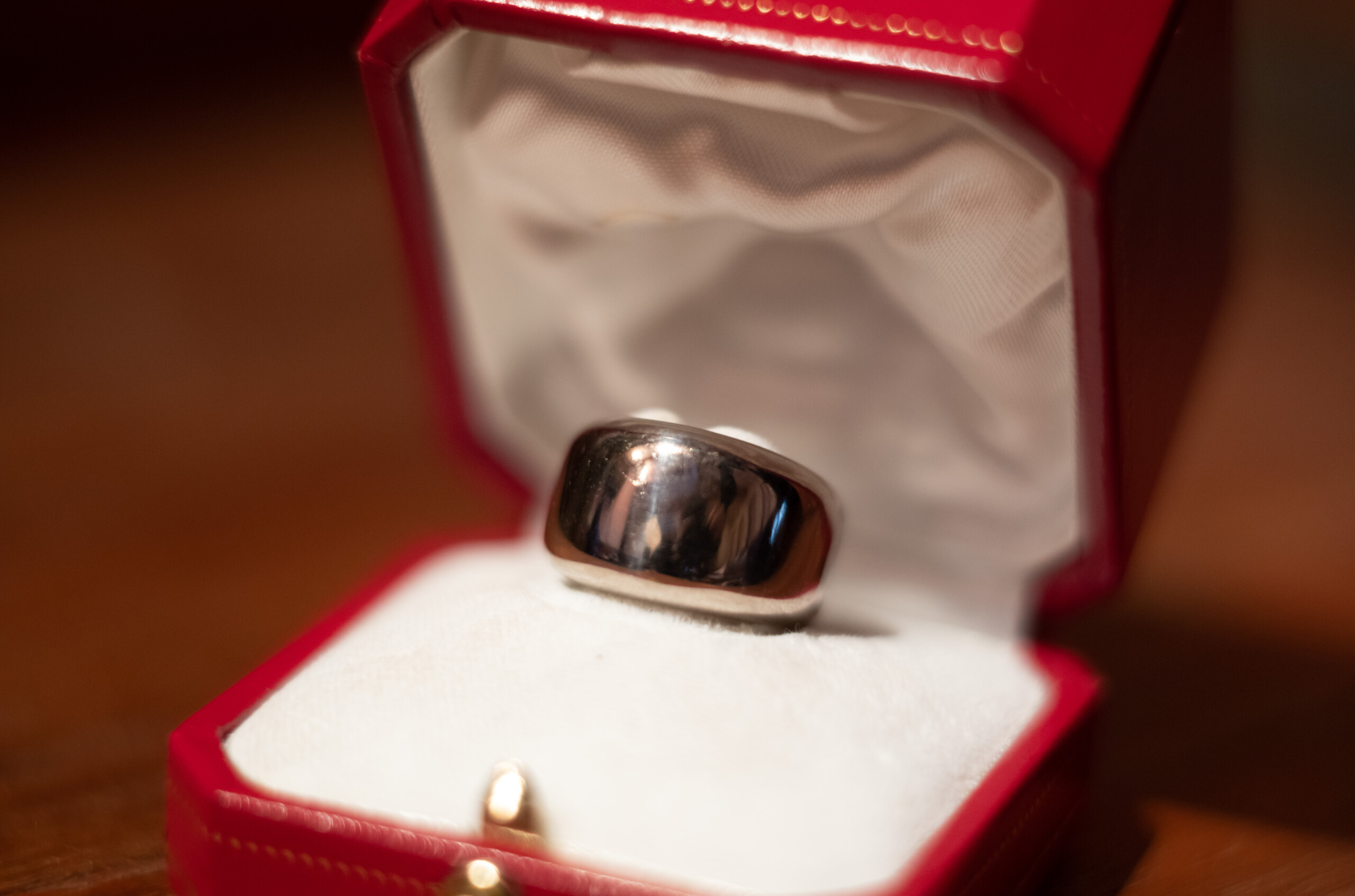 カルティエ ヌーベルバーグリング ホワイトゴールド〈Cartier Nouvelle