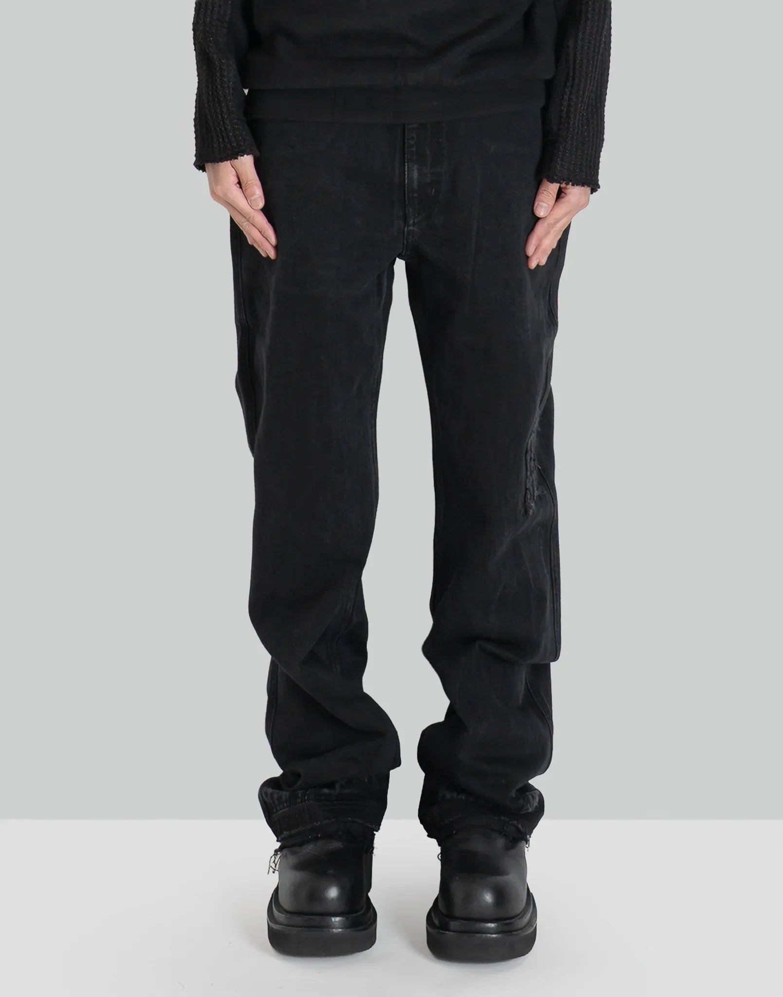 XLIM EP.8 04 TROUSERS – 082plus