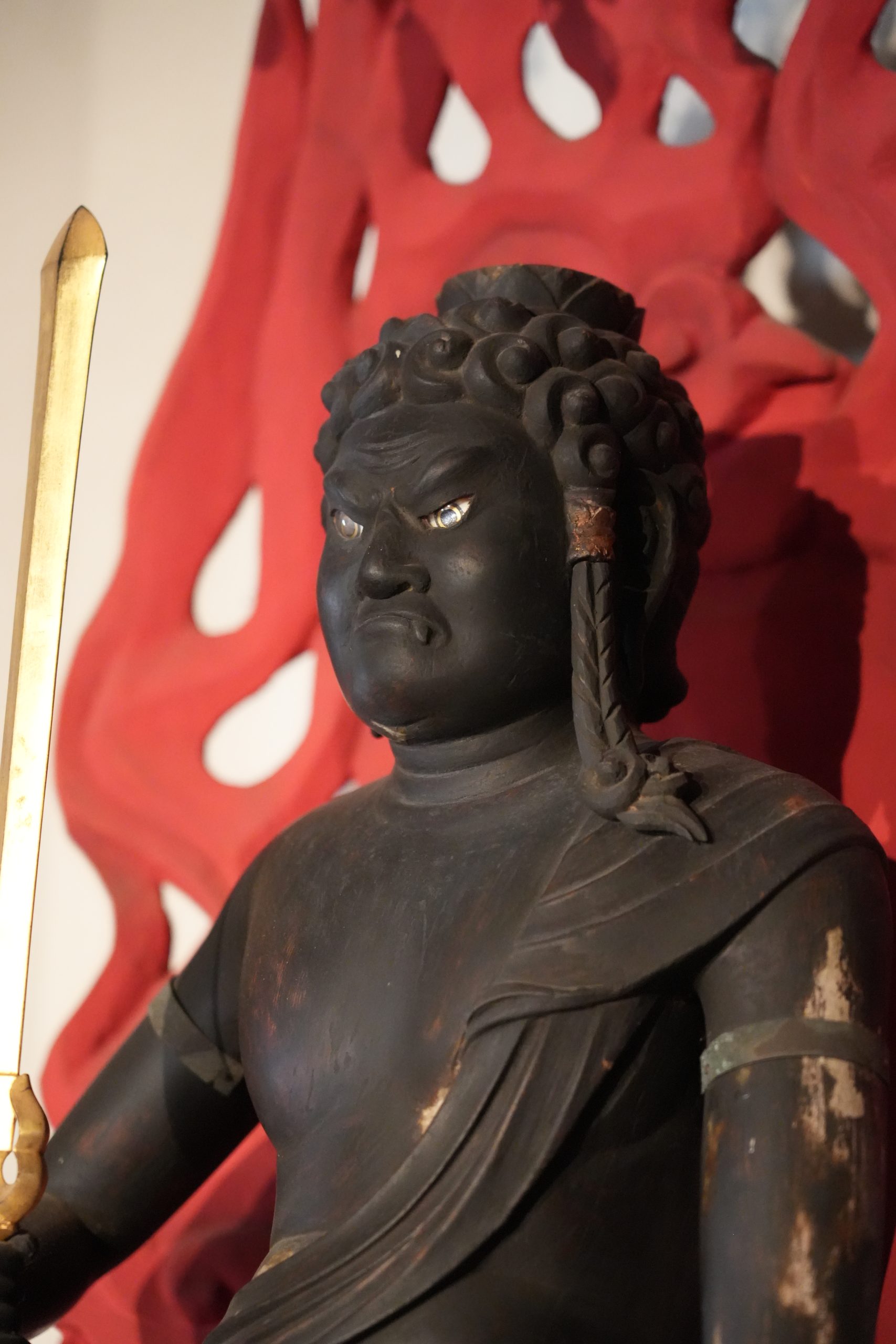 祈りを力強く受け止める珍しいお姿の延命観音をまつる「觀音寺」を