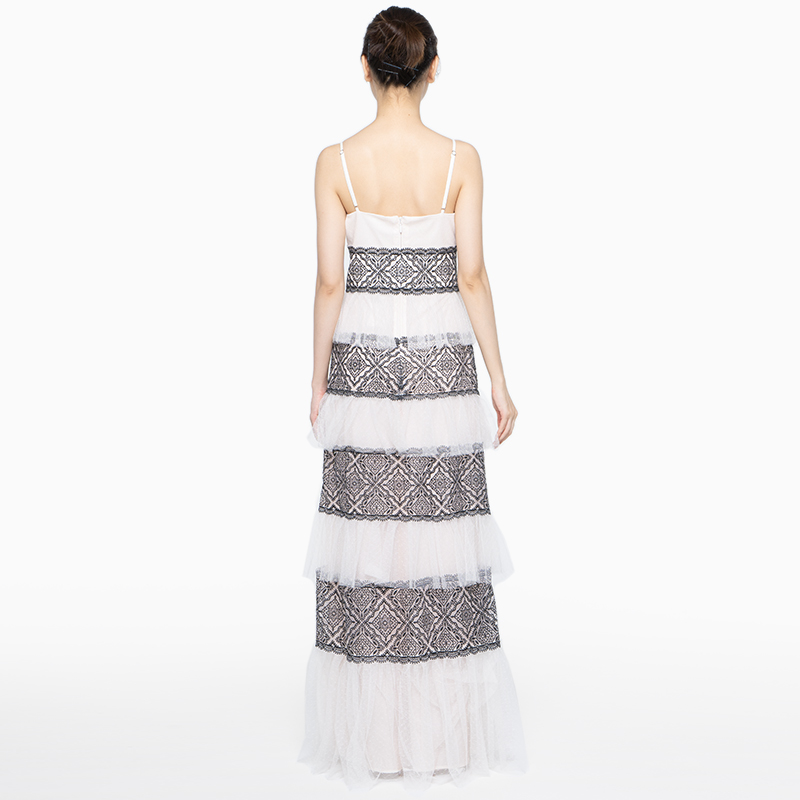 BCBG MAXAZRIA（ビーシービージーマックスアズリア）ロング丈レース