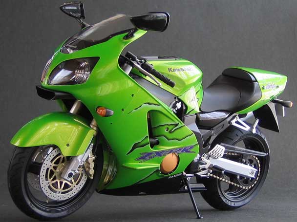タミヤ 1/12「カワサキ ニンジャZX-12R」プラモデル制作記＆完成写真