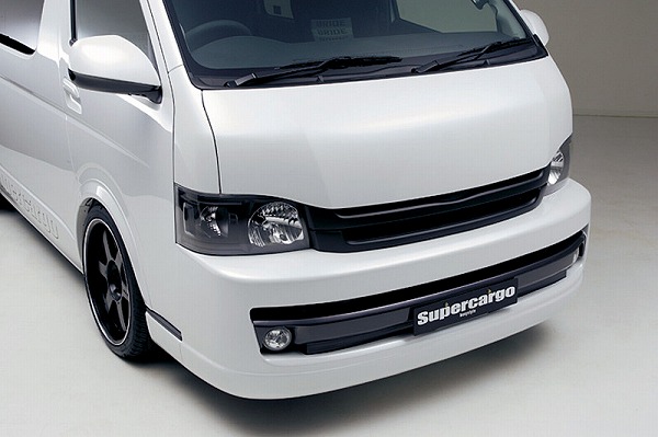 ハイエース ワイドボディー用 ボクシースタイル ユーロボンネットを