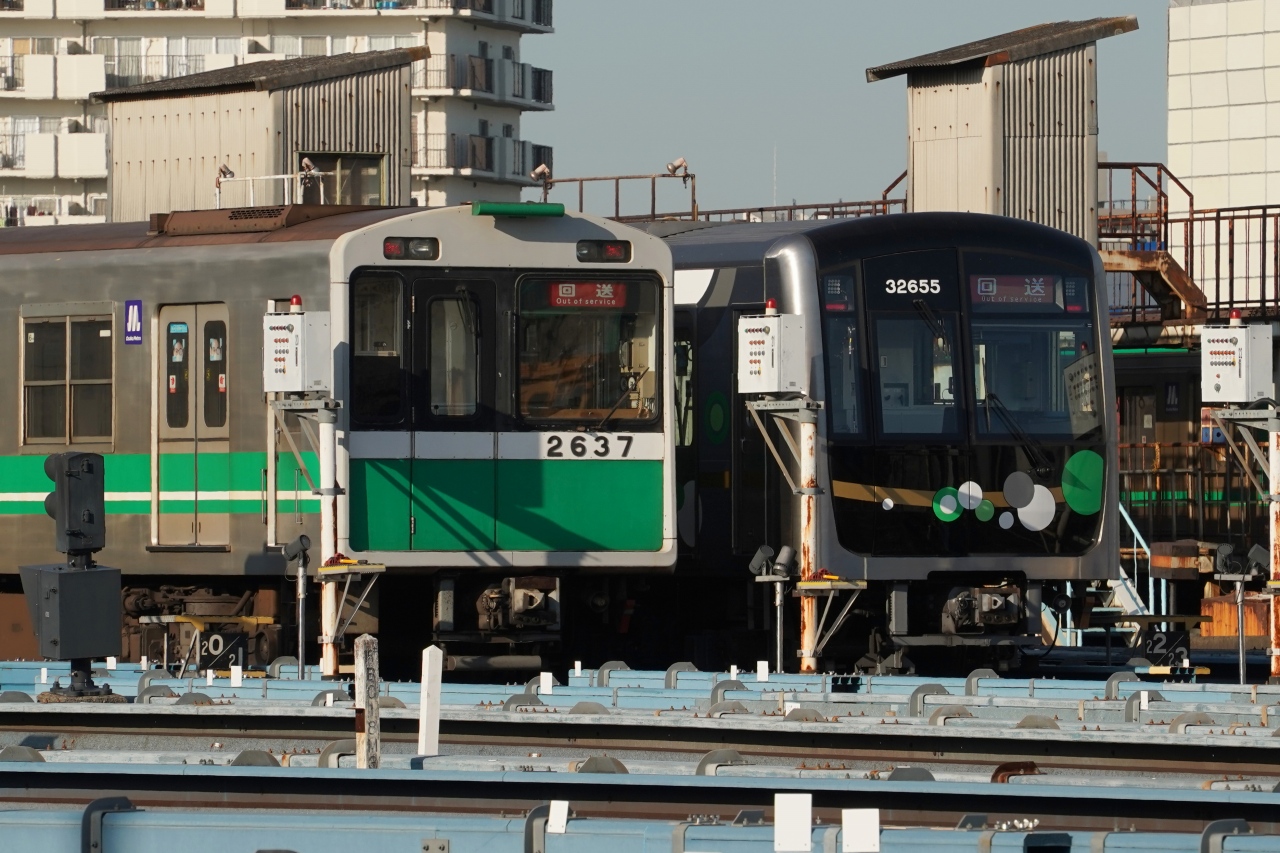 緑の221系】「お茶の京都」ラッピングを見てきました | 鉄道プレス