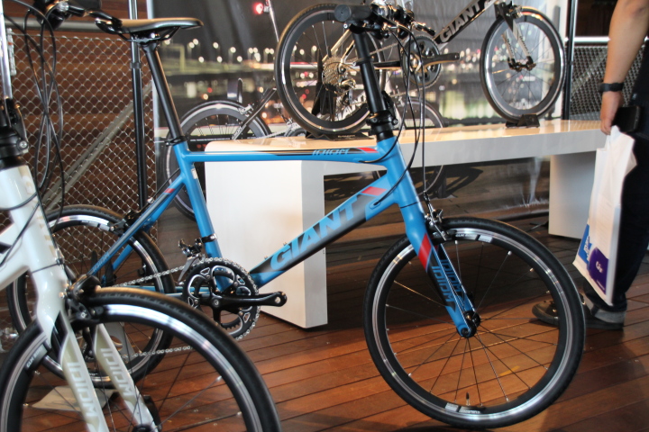 ジャイアント(GIANT) idiom1(イディオム1) 2018年モデル 当店販売価格