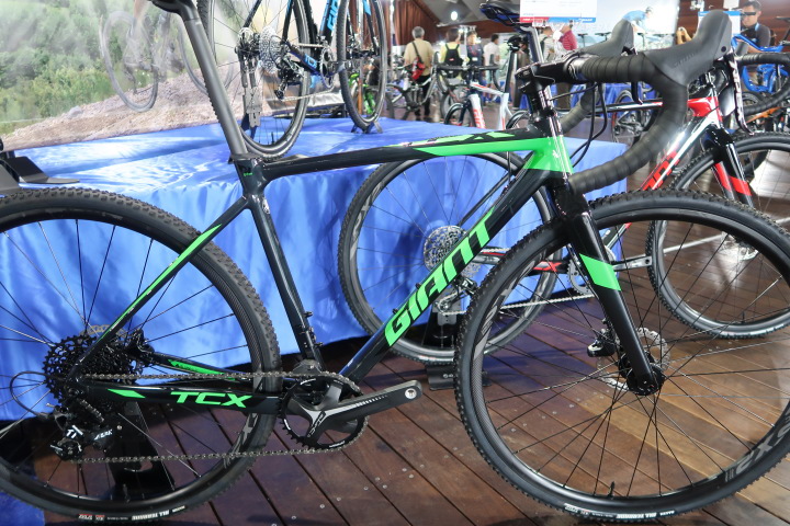 ジャイアント(GIANT)TCX SLR(ティーシーエックス エスエルアール) 2019