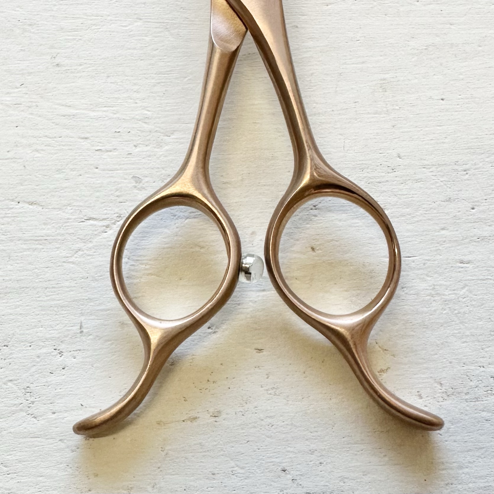 使うたびにときめく ピンクゴールドのカーブシザー 6.5インチ | 333