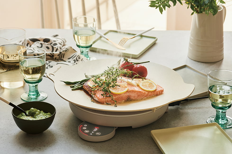 まるで食器のようなホットプレート♪レコルトIHクッキンググリドル