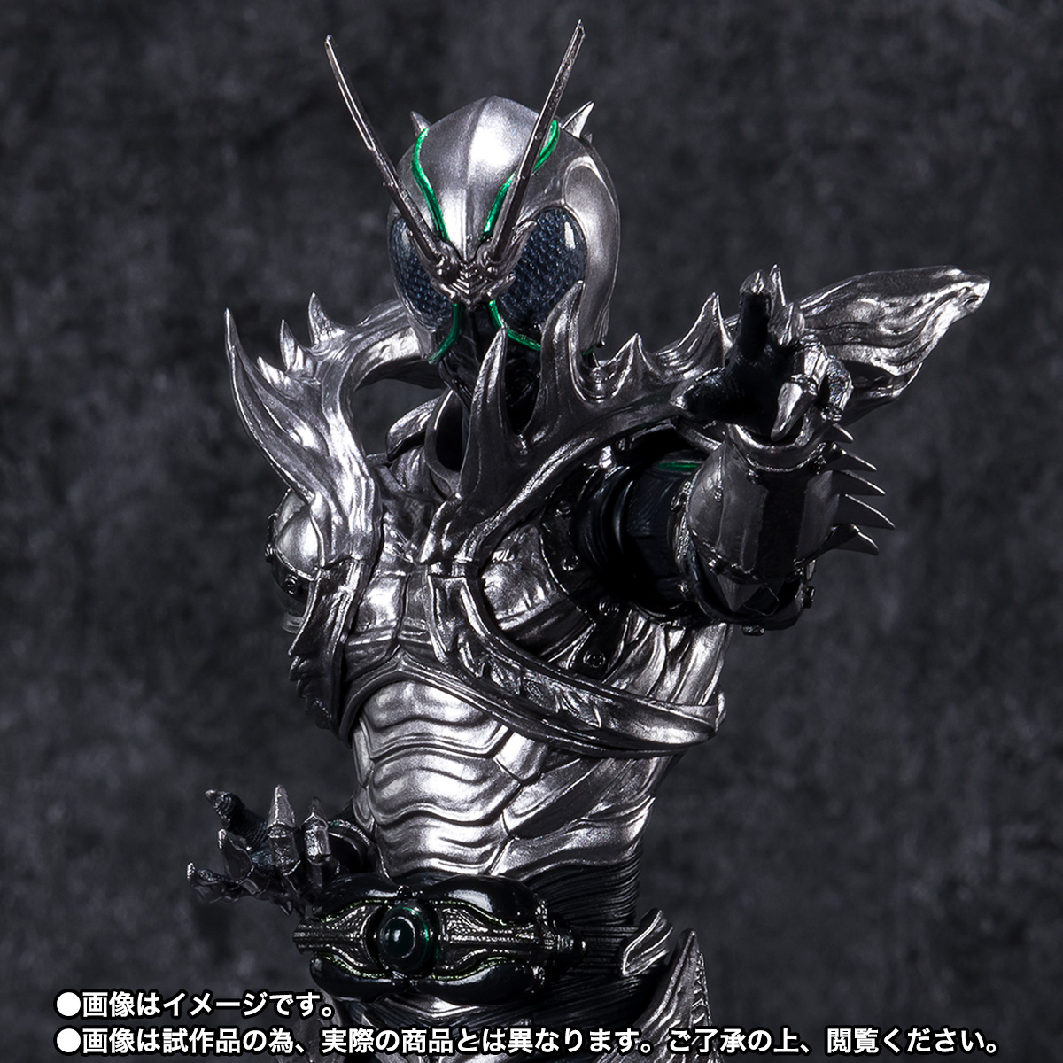 S.H.Figuarts 仮面ライダーSHADOWMOON | 魂ウェブ
