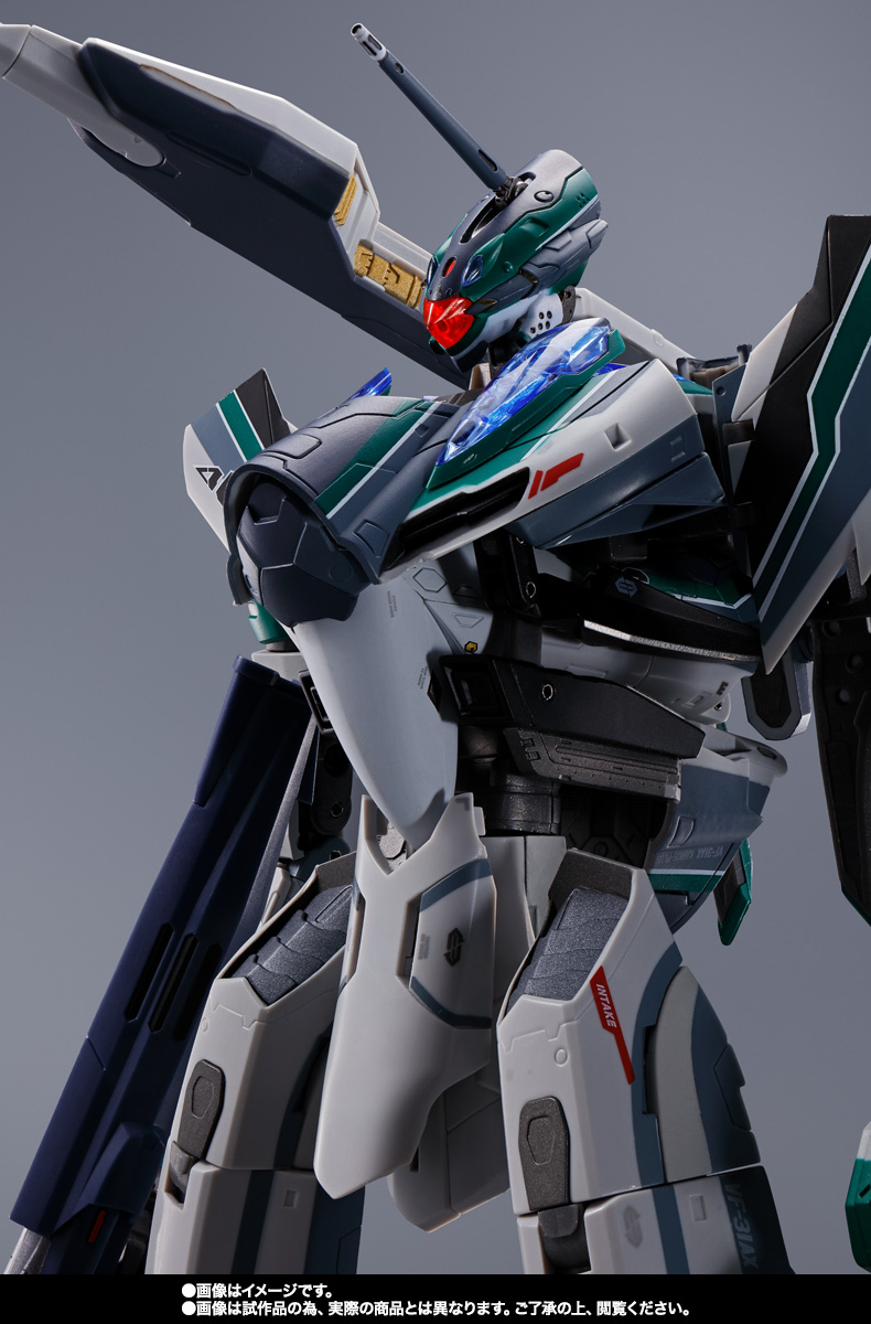 DX CHOGOKIN The Movie VF-31AX Kairos Plus (Borg Confart Machine