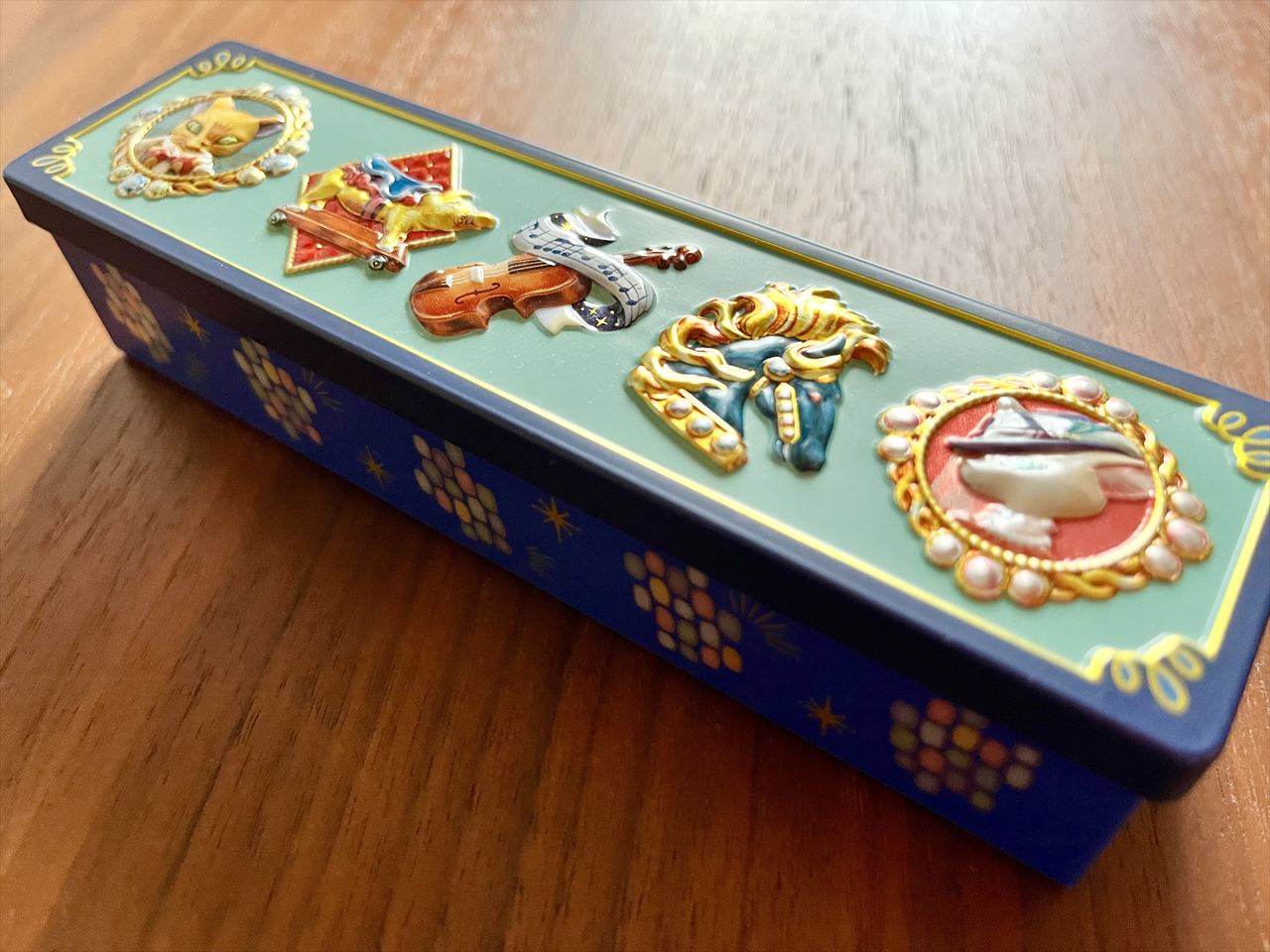 ジブリパークおすすめ土産】洞窟にある光る石をイメージした琥珀糖