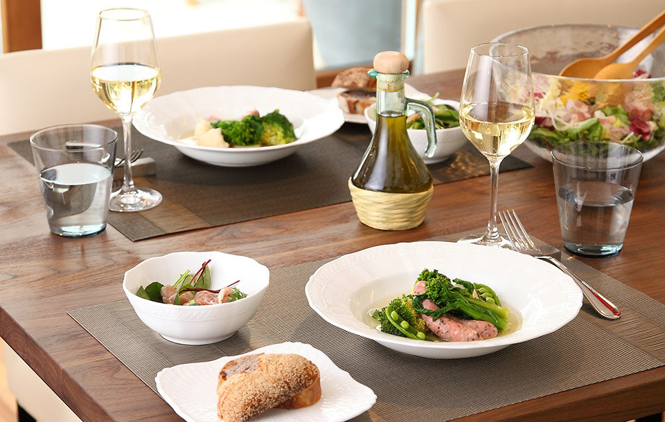 シェール ブラン 15cmスクエアプレート | ノリタケ食器公式オンライン