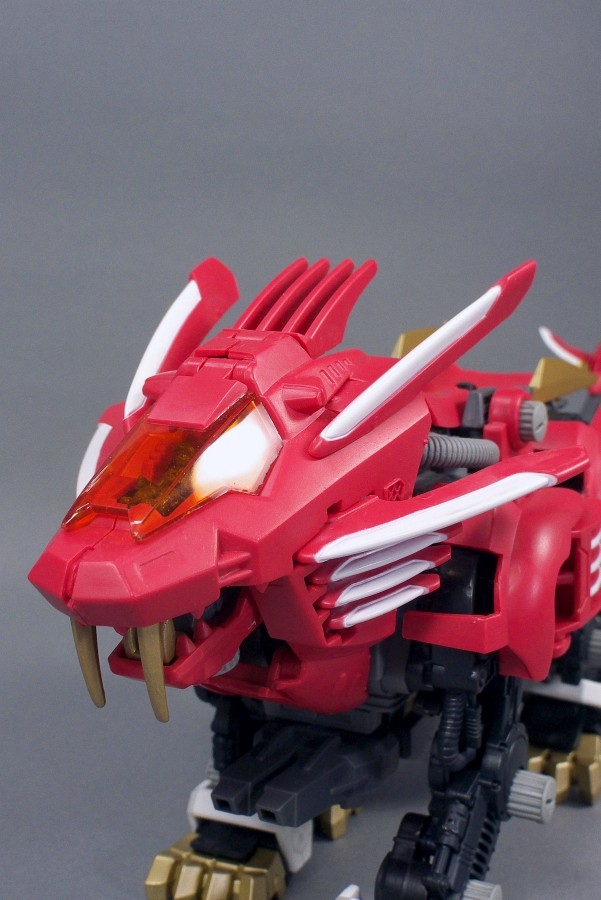 ZOIDS ブレードライガー 限定レオン・トロス専用機 - またーりといくよ。