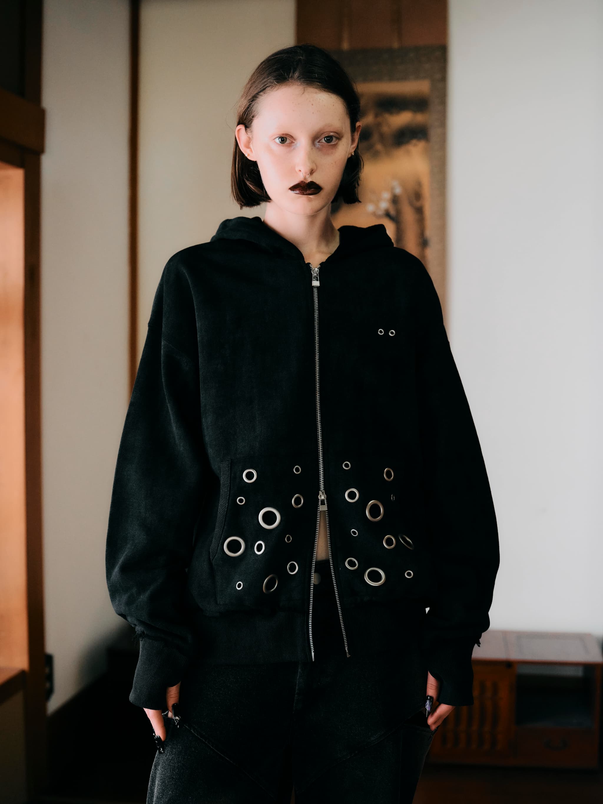 RE-STOCK】EYELET DESIGN ZIP UP HOODIE-CHARCOAL GRAY – TAJEN:T