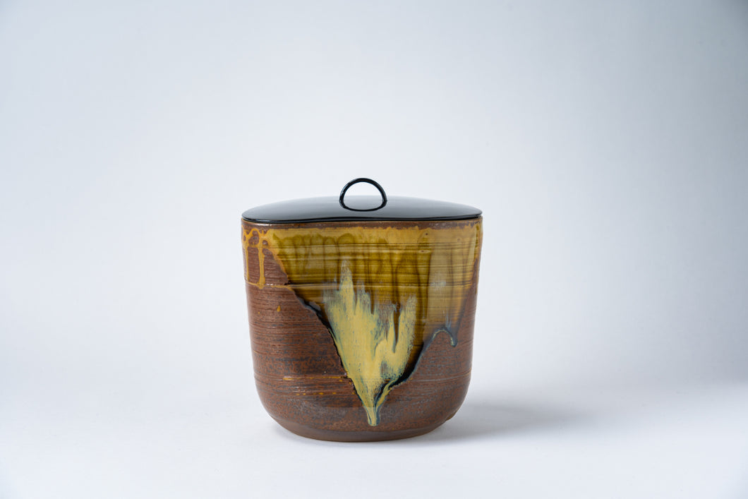 半月水指 十三代 髙取八山造 – 高取焼宗家