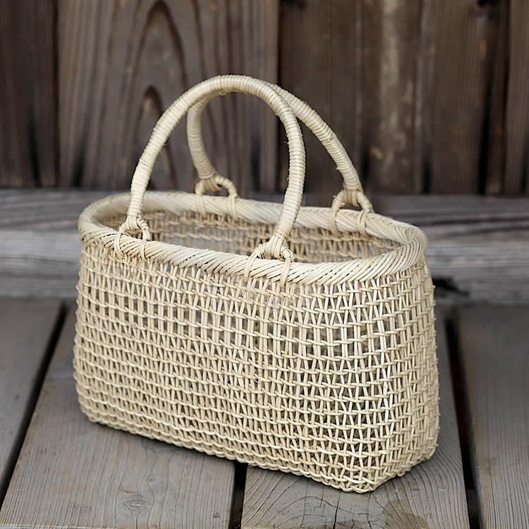 000000002002-01.jpg?size=m&w=