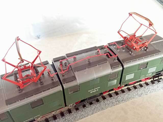 今年最初のHOゲージ・ROCOのBR191電気機関車: 光山市交通局のブログです