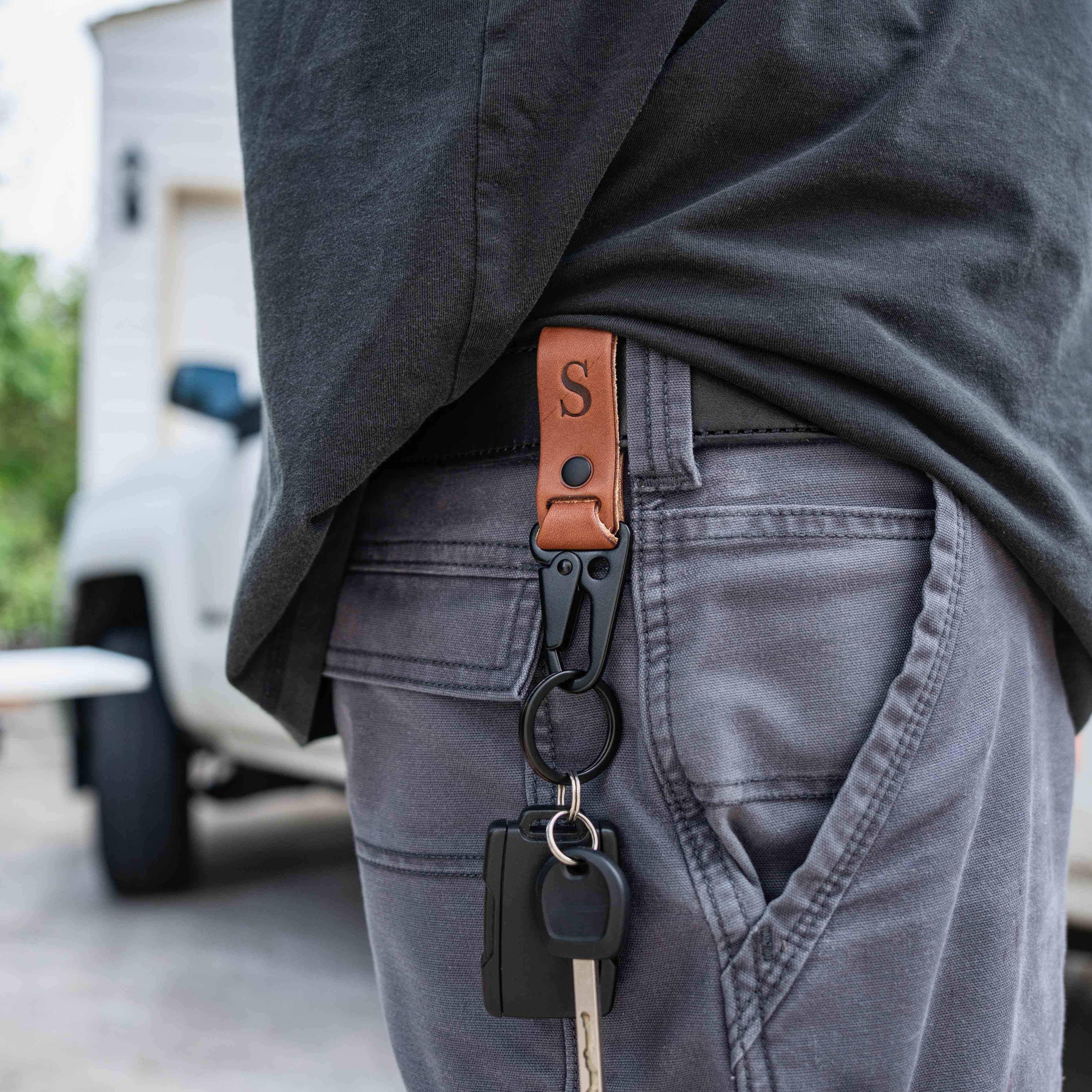 Key LOOP Initial - Ready to Ship – Tale Of Knives