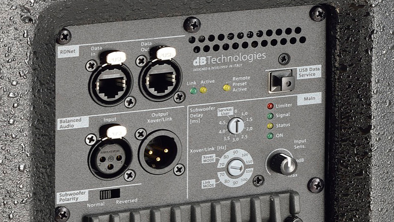 SUB 918 | アクティブ バスレフレックス サブウーハー | TASCAM (日本)