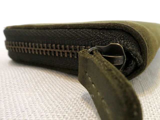 癖になる質感「ナポレオンカーフ アドルフコインパース」のレビュー