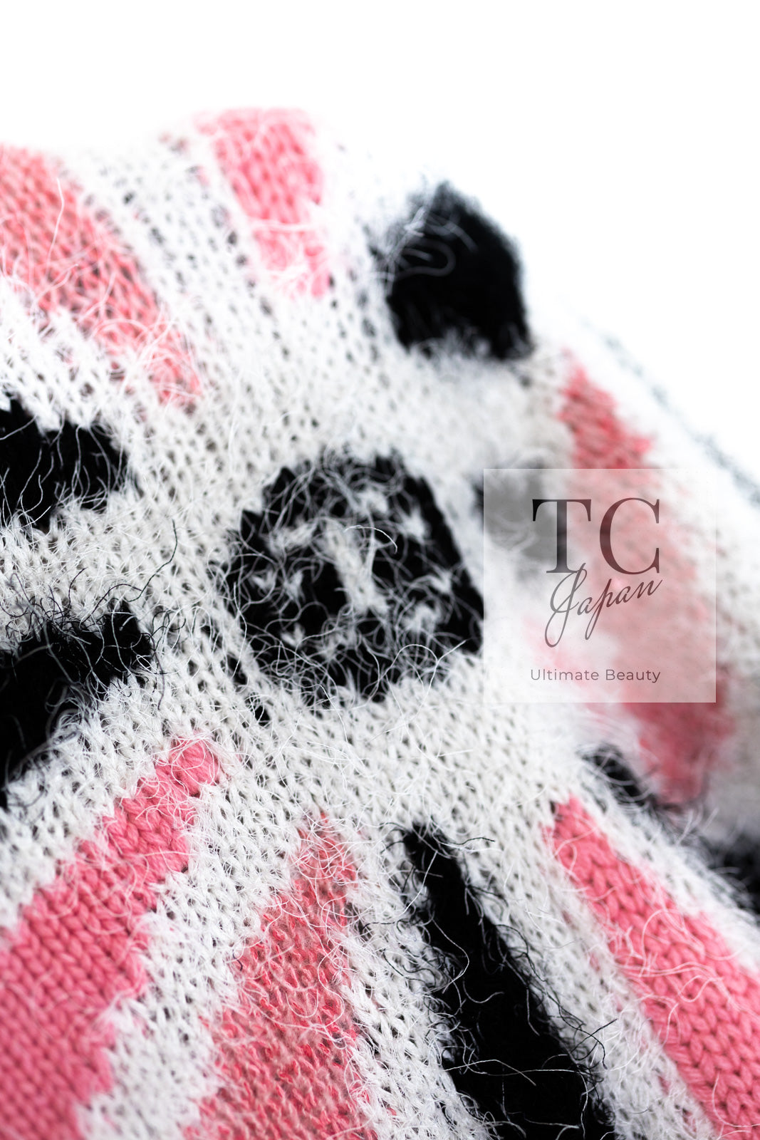 CHANEL 23A White Pink Black CC Logo Cashmere Silk Knit Sweater