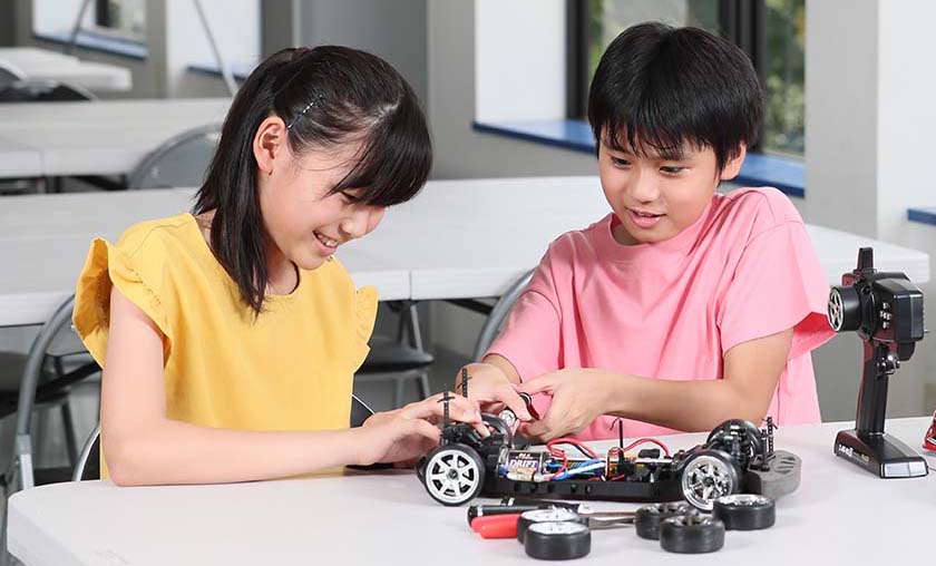 ドリフトパッケージNEO ニッサン S15シルビアボディ(赤)【ヨコモ公式