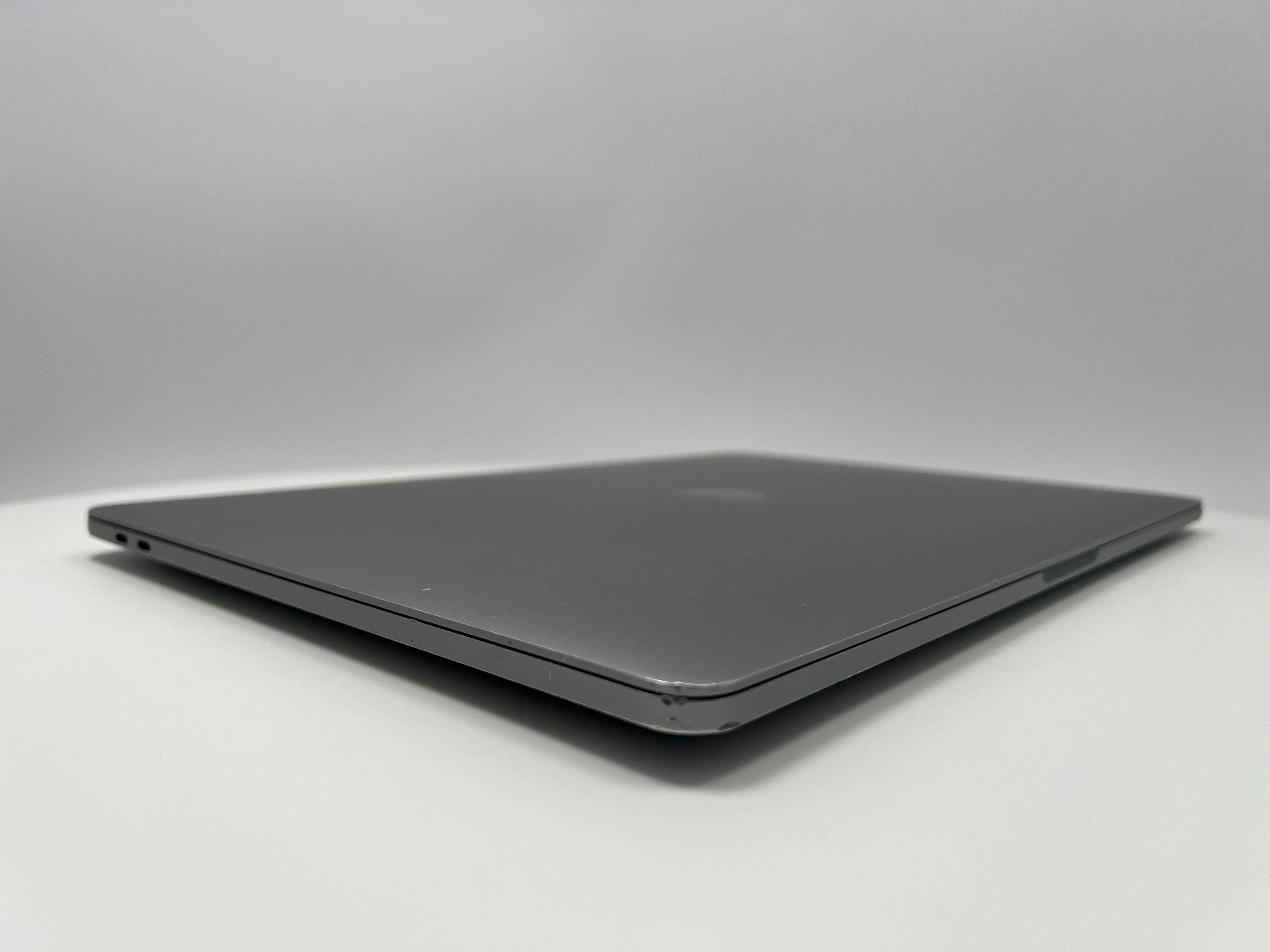 2018 MacBook Pro 15-inch i7 – 16GB RAM 512GB SSD Space Gray | Techable