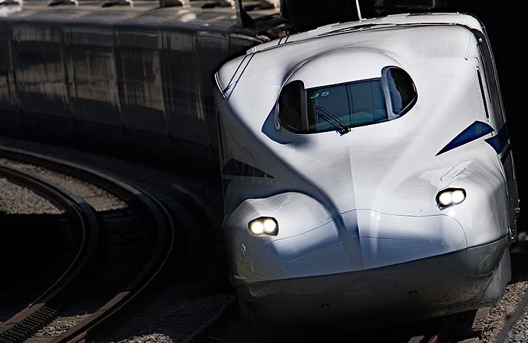 東海道新幹線が2027年からミリ波方式列車無線を採用、約300倍の大容量