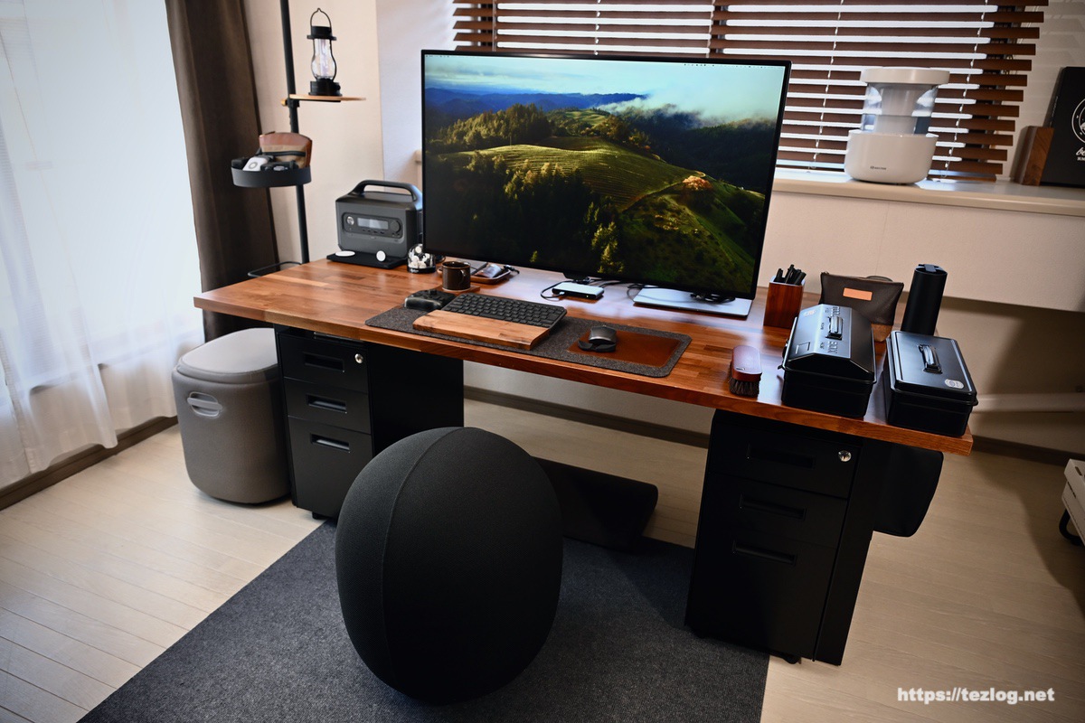 MALLOW Knit レビュー。バランスボールをデスクチェアに。ニット生地 +