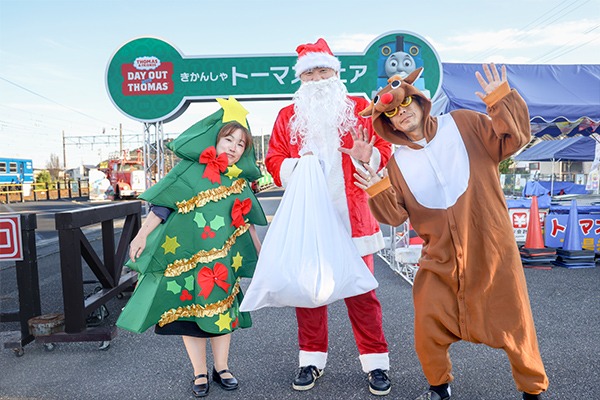 サンタ帽のきかんしゃトーマス号が運行！クリスマス特別企画実施