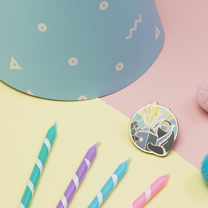 ピンバッジ 草原の大精霊 – thatskyshop JP