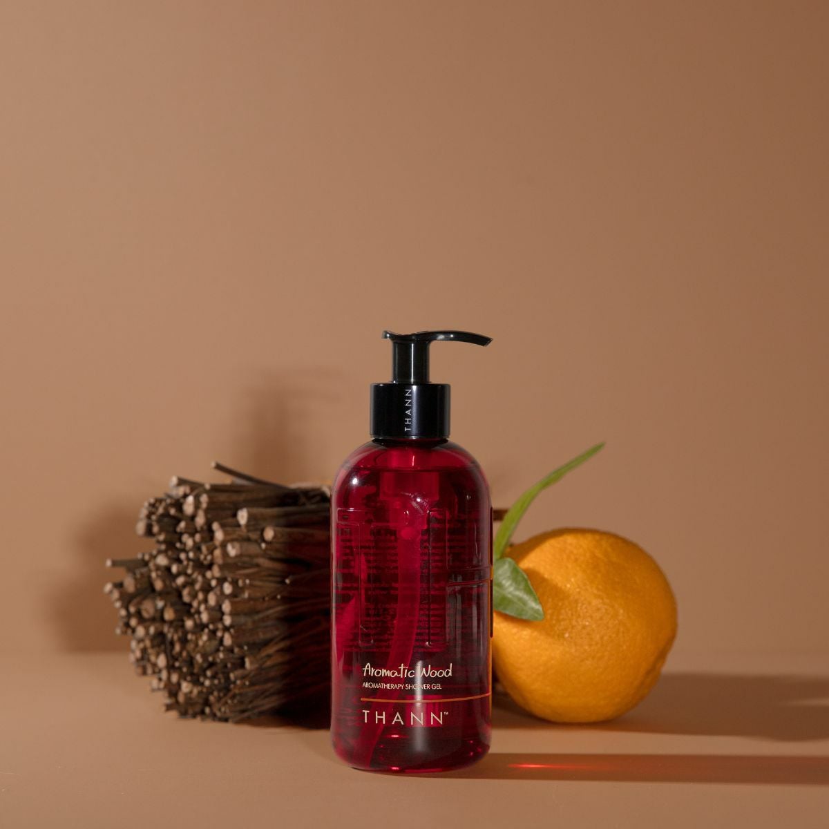 シャワージェルAW《乾燥肌に。精油に包まれるボディウォッシュ》植物