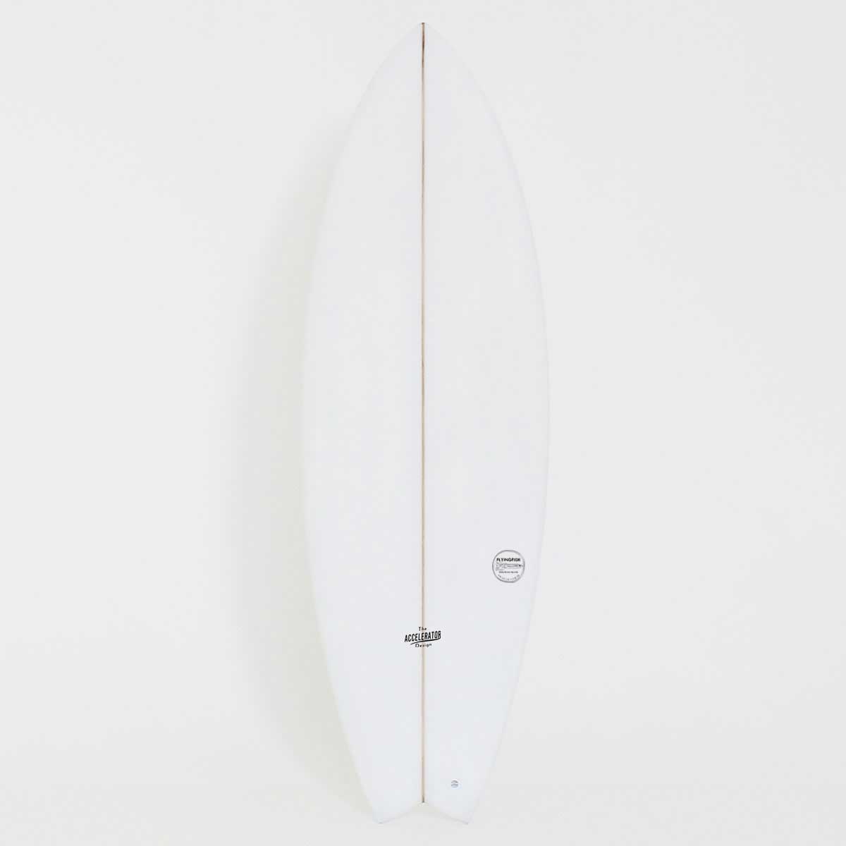 アクセルレーターサーフボードのフラッグシップモデル「SHONAN SMALL