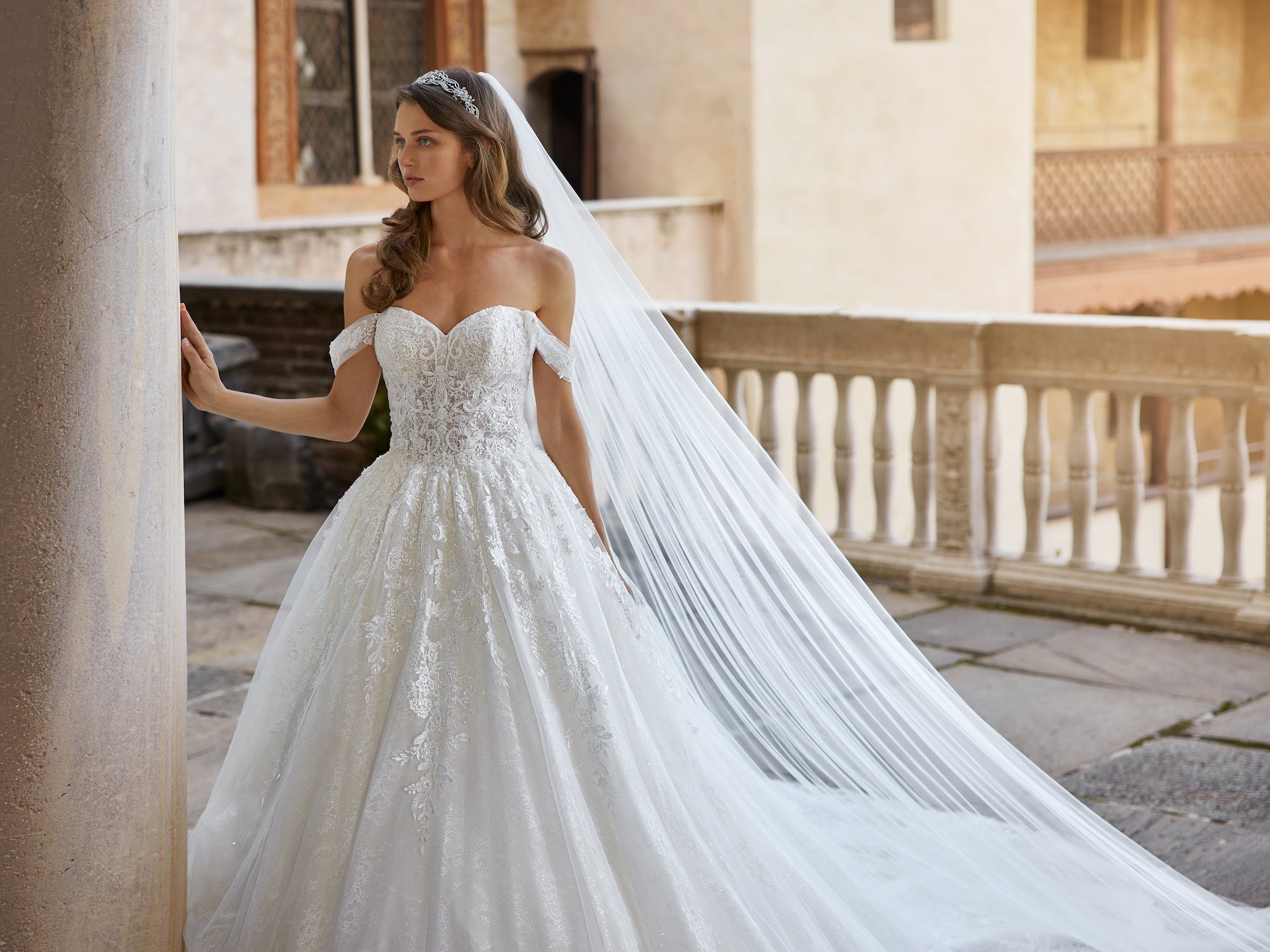 NM023｜ウェディングドレス、ブランドドレスのレンタルならザ・ドレス