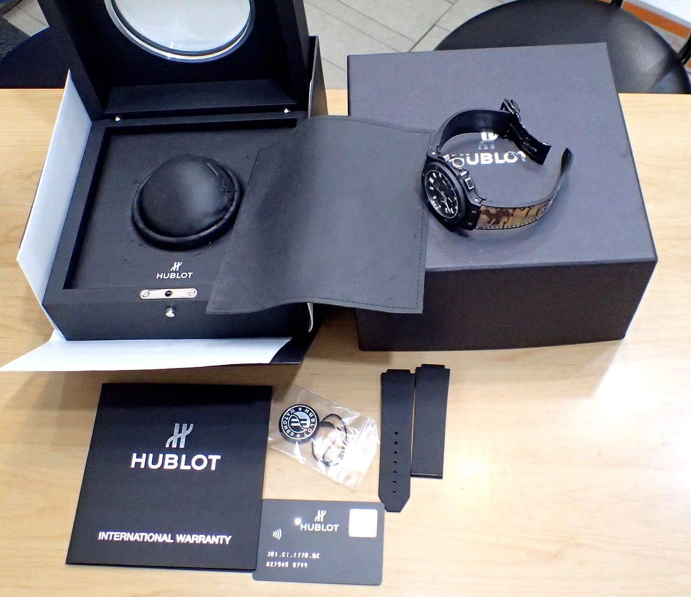 中古品【HUBLOT】ウブロ ビッグバン エボリューション ブラック