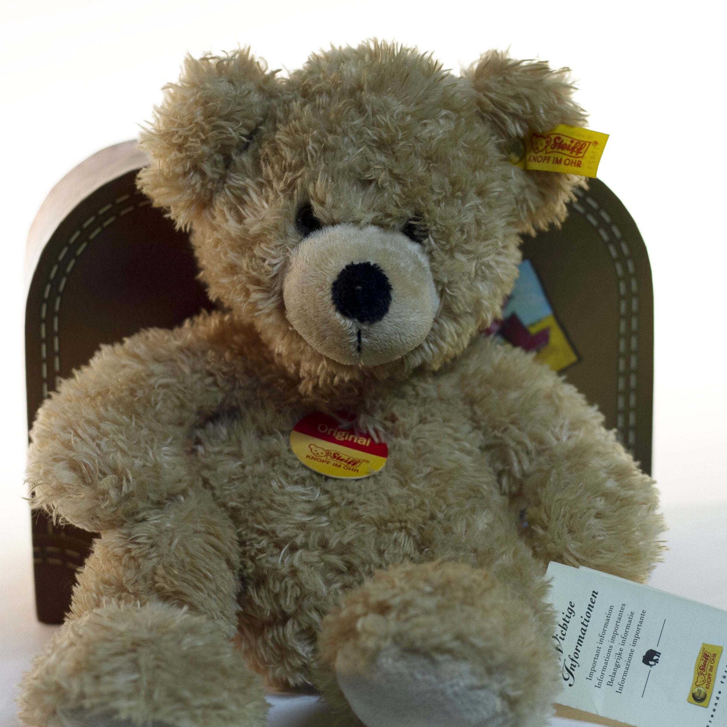 STEIFF FYNN Teddy Bear World Traveler 2007 Special BLOOMINGDALES