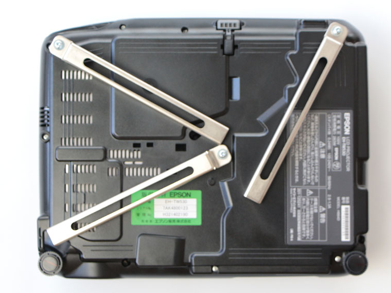 EPSONプロジェクターEH-TW530を天吊金具スパイダー2を使って取り付け